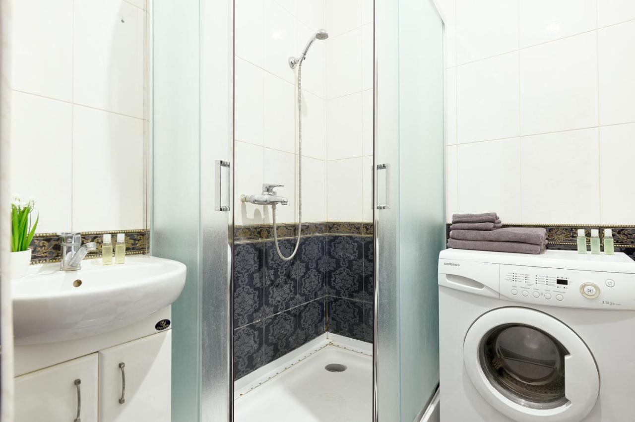 S12-58 Modern Aparthotel With Two 2Bedrooms In Central Kiev - Bessarabska Squere - Gulliver Mall - Olympic Stadium - Palace Of Sports - Saksahanskoho St, 12Б 외부 사진